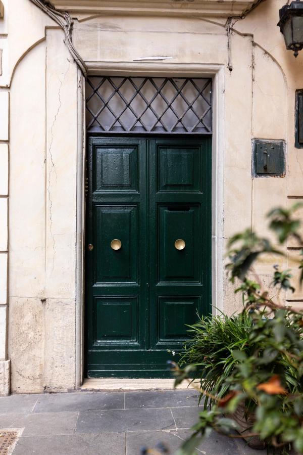 Parlamento Luxury Apartment ローマ エクステリア 写真